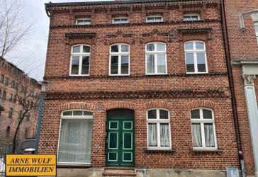**3 Familienhaus im Stadtzentrum von Grabow**