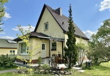 Gemütliches Haus mit großem Garten und viel Erweiterungspotenzial