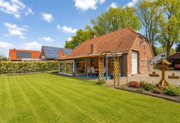 6727 - Ländlich wohnen mit Potenzial Behagliches Zuhause mit Charakter, Sommergarten & großem Garten