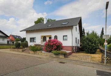 Viel Raum für Ihre Wohnideen - gepflegtes Einfamilienhaus mit vielseitigem Platzangebot!