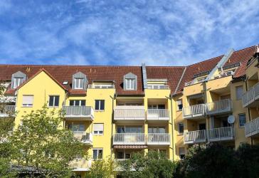 3,5-Zimmer-Wohnung mit Balkon und zwei Tiefgaragenstellplätzen