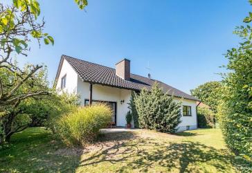 Viel Platz für die Familie - gepflegtes EFH mit Garten, Kamin & Ausbaureserve