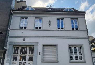 Familiendomizil o. Kapitalanlage mit Loft Charakter + Dachterrasse in zentraler Lage von Krefeld