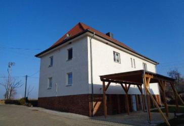 Helle 3 Raumwohnung im 1. Obergeschoss in grüner Lage