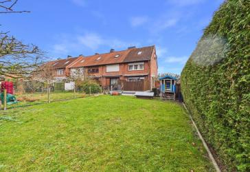 Das eigene Haus für Ihre Familie - mit Garten, Platz zum Spielen und Raum für gemeinsame Zukunft!
