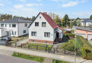 Seltene Gelegenheit mit Haus, Grundstück und Entwicklungsspielraum
