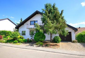Stilvolles Einfamilienhaus in ruhiger Lage