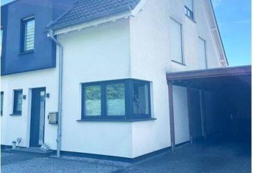 Moderne Doppelhaushälfte in ruhiger, toller Lage von Kleinenbroich