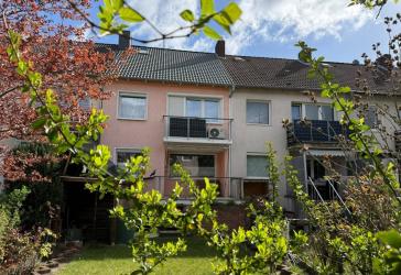 Sparfuchshaus mit Dämmung & PV Anlage