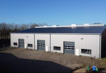 Moderne und hochwertige Lagerhalle mit ca. 1.550 m² Fläche in Autobahnnähe zu vermieten