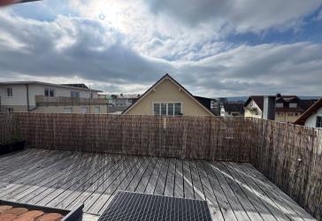 Sonnige 3 Zimmer Wohnung mit Dachterrasse