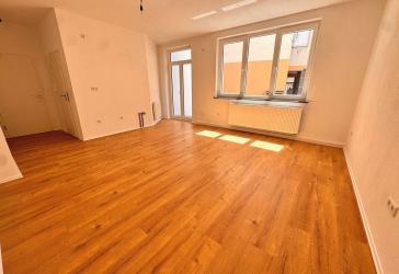 Provisionsfrei – Sanierte 2-Zimmer-Terrassenwohnung in Nürnberg