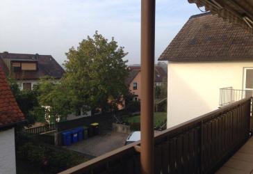 Ruhige 3 Zimmer Wohnung mit EBK in Erlangen-Dechsendorf