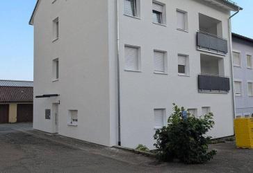 3-Zi.-DG-Wohnung mit Klima - Erstbezug nach Sanierung