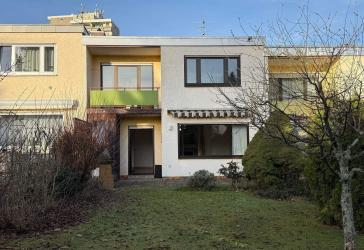 Reihenhaus mit Garage