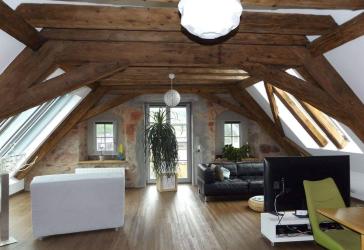 2-Zi. Galerie-Dachgeschoßwohnung Neustadt