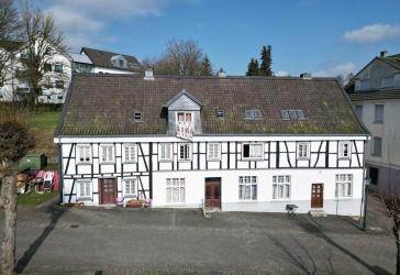 Vorschaubild Mehrfamilienhaus