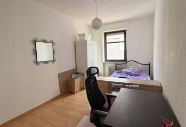 Netter Student für geräumiges WG Zimmer gesucht