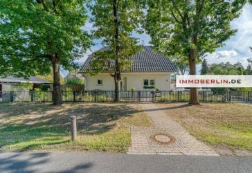 IMMOBERLIN.DE - Modernes Haus mit Südgarten in familienfreundlicher Lage