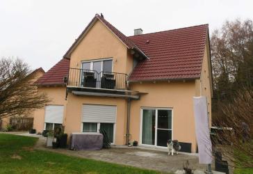 Modernes Einfamilienhaus für die kleine Familie....