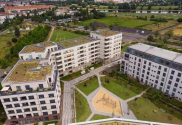 2 Balkone mit dem Blick ins Grüne