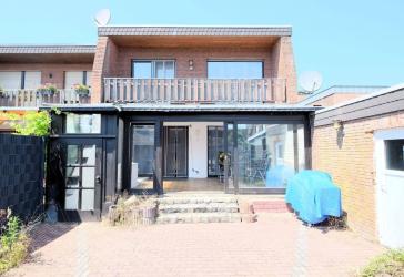 Gepflegtes Reihenendhaus mit Wintergarten, Doppelgarage und Photovoltaikanlage