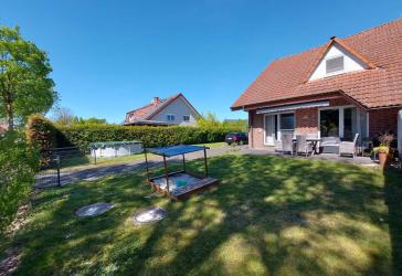 Charmante Doppelhaushälfte mit Garten, Keller und Garage in ruhiger Lage von Salzkotten-Mantinghausen !