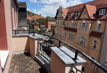 Bezugsfreie 3-Zimmer Wohnung in Jena-West mit zwei Balkonen - WG-geeignet.