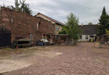 Großes Hofanwesen mit 1.326 m² Grundstück und viel Potenzial - provisionsfrei
