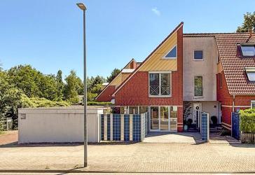 Charaktervolles Haus mit Teilkeller, Spitzboden und geschütztem Außenbereich!