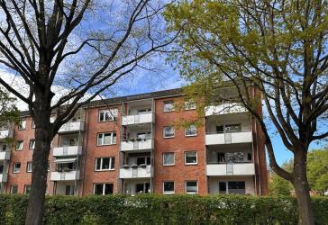 +++ nur 1.400 m bis zum Südermarkt - 4-Zimmer-Etagenwohnung mit Balkon und Stellplatz - Garage optional +++