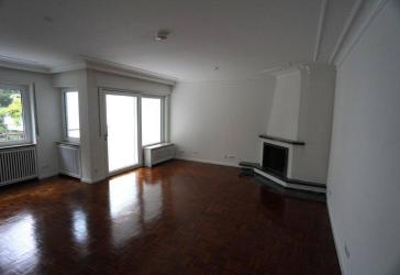 Repräsentative 3-Zimmer-ETW (120 m²) in Kronberg Stadt, sehr schöne Lage am Viktoriapark