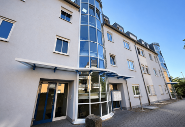 Helle 2-Zimmer-Wohnung (51 m²) mit Balkon & TG-Stellplatz in Würzburg-Zellerau