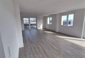 Schön geschnittene 4,5-Zimmer Dachgeschosswohnung im Neubau - NUR FÜR MITGLIEDER