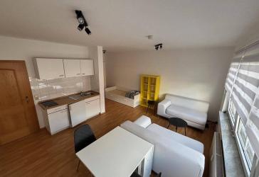 möbliertes 1-Zimmer-Apartment in Cospeda - Ruhige Lage, gute Anbindung