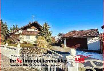 Charmantes Ein- bis Zweifamilienhaus mit Doppelgarage am Ende einer Sackgasse