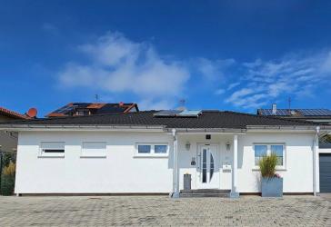 Bungalow in Mettlach Wehingen
