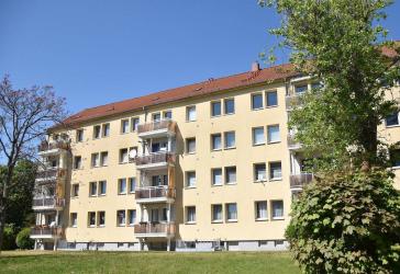 3-Raum-Wohnung mit Balkon und Blick ins Grüne!