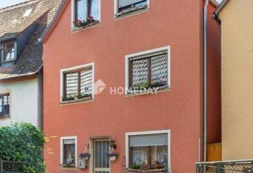 Einfamilienhaus mit 4 Zimmern und Entwicklungspotenzial in ruhiger Lage von Frickenhausen