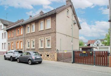 Familienglück mit Pool & Gartenlounge - Reihenendhaus im Ensembleschutz OT Großauheim