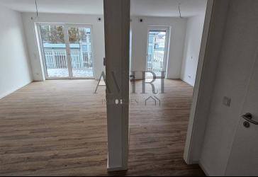 großes 2-Zimmer-Apartment mit schönem Balkon - Bereit für Ihren Erstbezug!