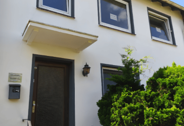Renovierte 3-Zimmer-Wohnung mit EBK, Balkon in Bremerhaven