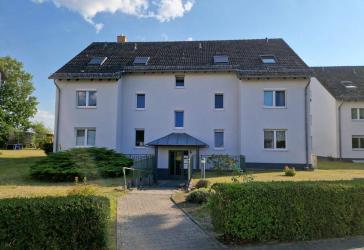 3-Raum Wohnung mit Keller/Balkon/Garten/Garage