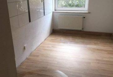 Gepflegte, sanierte Erdgeschosswohnung in Teuchern zu verkaufen