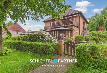 Achim-Zentrum | Freistehendes Ein- bis Zweifamilienhaus mit Garten & Carport
