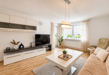 Charmante 4-Zimmer-Wohnung mit großem Ruhe-Balkon in Feldmoching-Hasenbergl