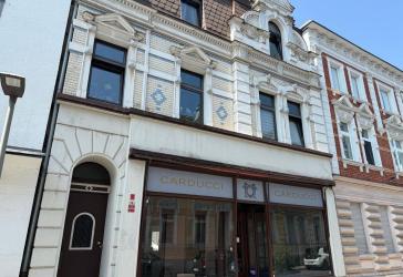 Wohn und Geschäftshaus in Oberhausen Mitte