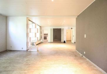Top gepflegte 4-Zimmer-Wohnung mit Blick ins Grüne