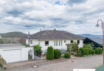 WOHNEN ÜBER DEM RHEINTAL - IHR NEUES ZUHAUSE MIT ATEMBERAUBENDEM WEITBLICK