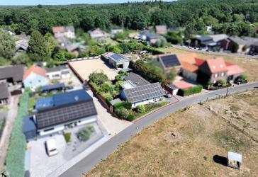 Modernes Wohnhaus mit kleiner Reitanlage in Wassenberg